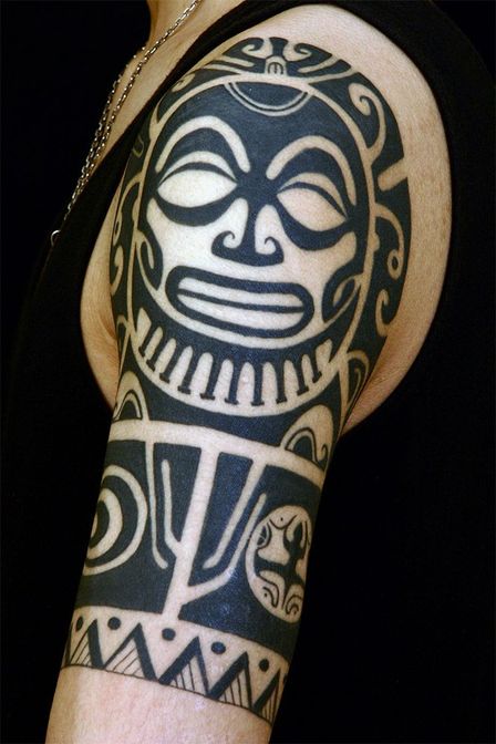 刺青作品　Tribal「タヒチトライバル」