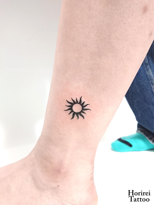 刺青作品　ミニタトゥー 「太陽」